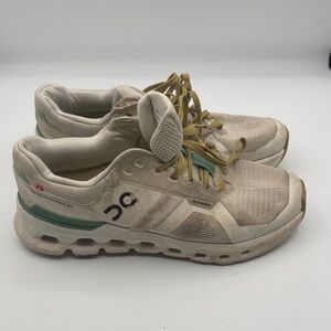 On cloud Running cloudrunner 2Cream and Green Athletic Shoes size 10 men’s FLAWS